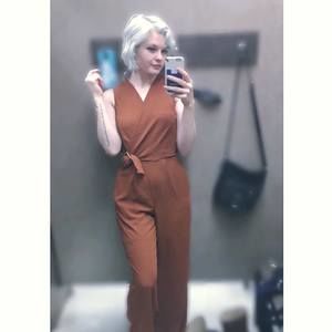 Meet your Posher, Junelle